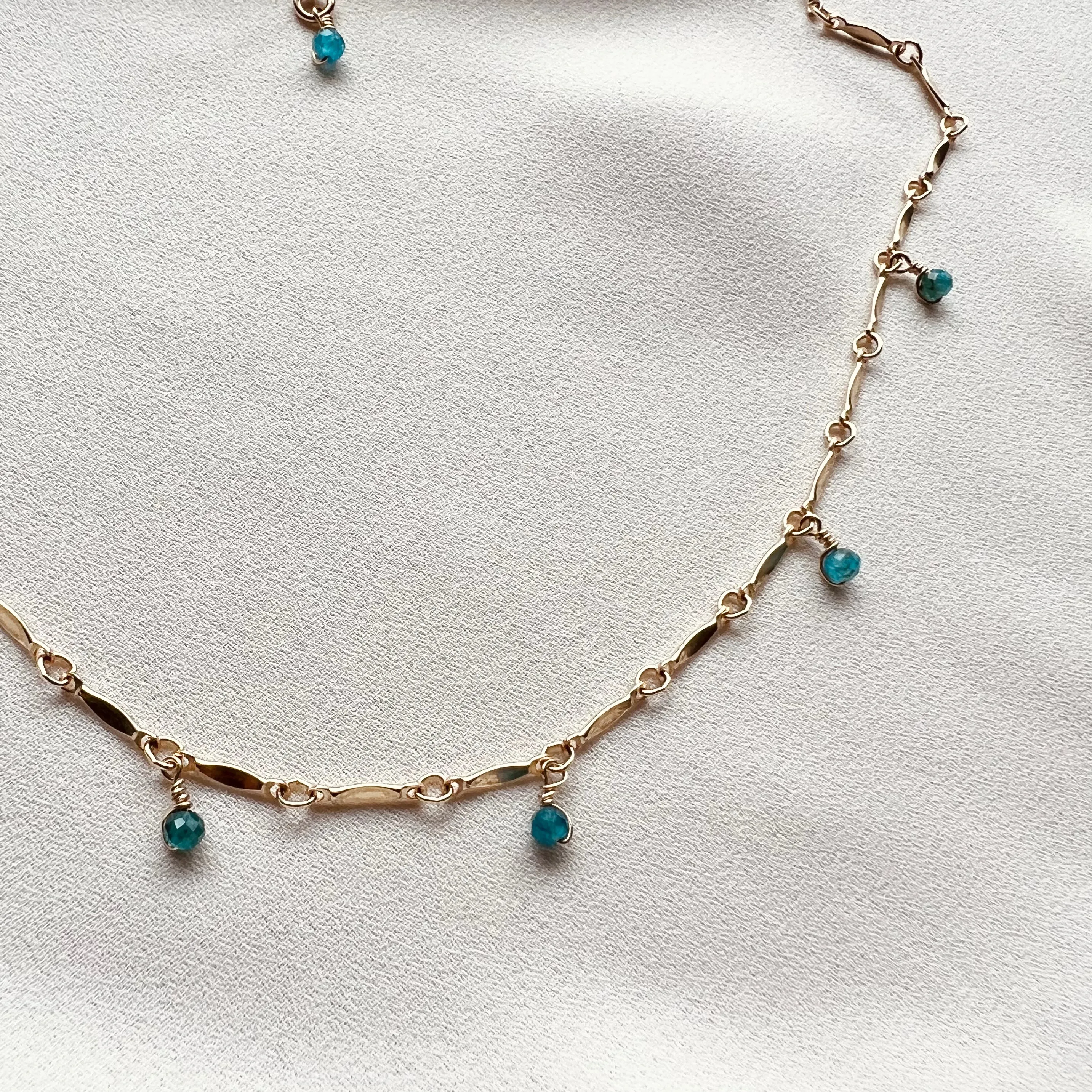 SECRETS NECKLACE