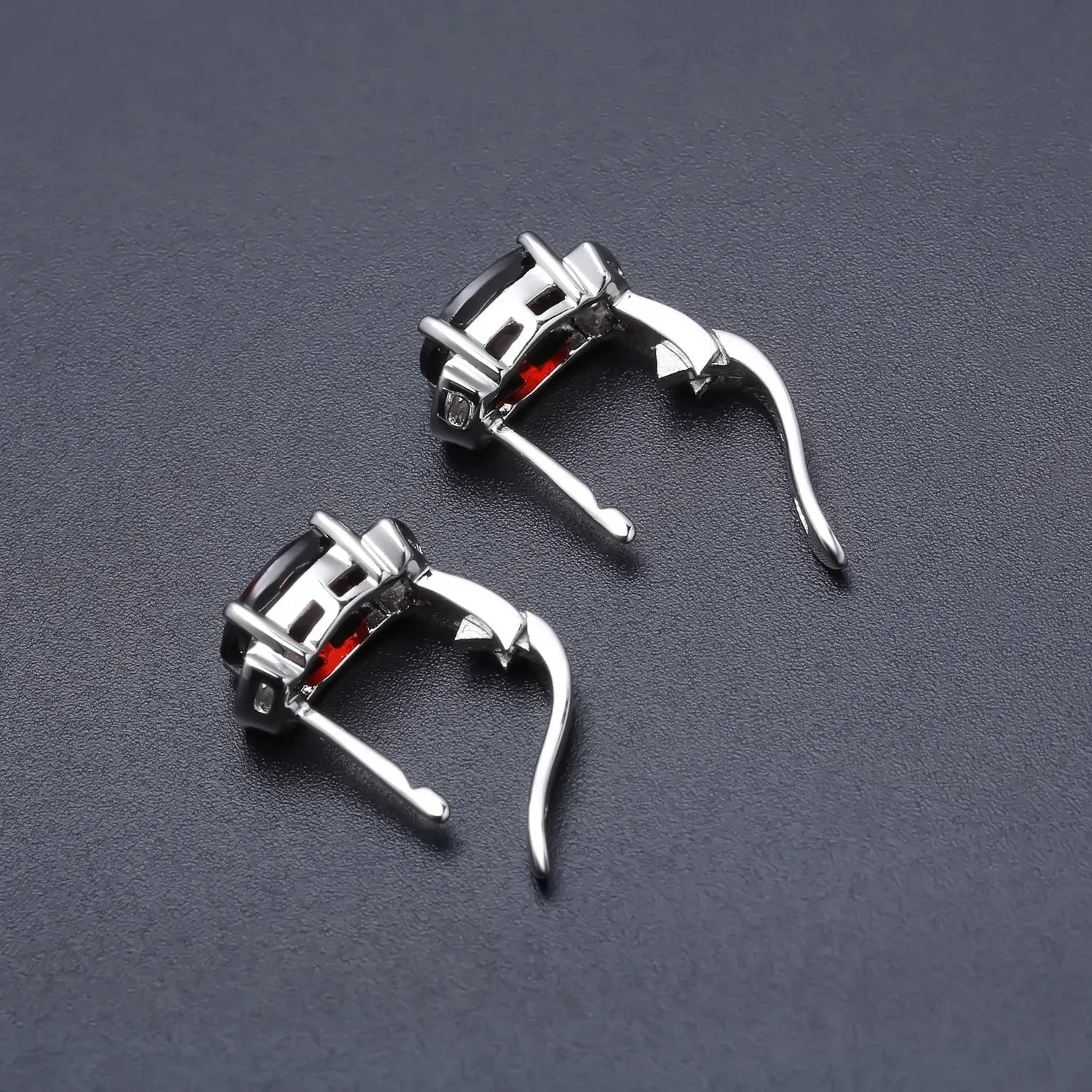 Skye Kite Green Moss Agate Stud Earrings in 925 Sterling Silver – Unique Gemstone Earrings