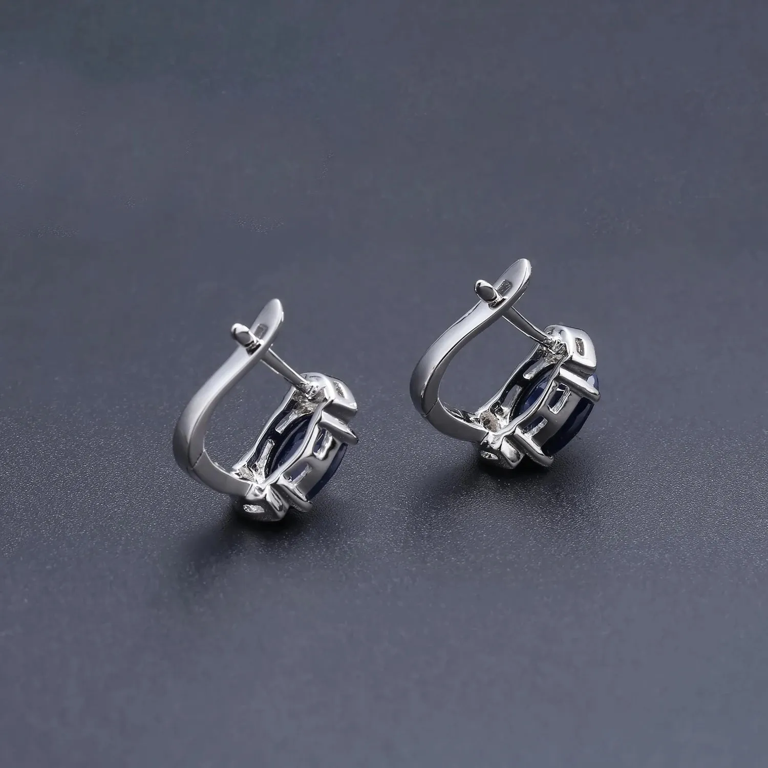 Skye Kite Green Moss Agate Stud Earrings in 925 Sterling Silver – Unique Gemstone Earrings
