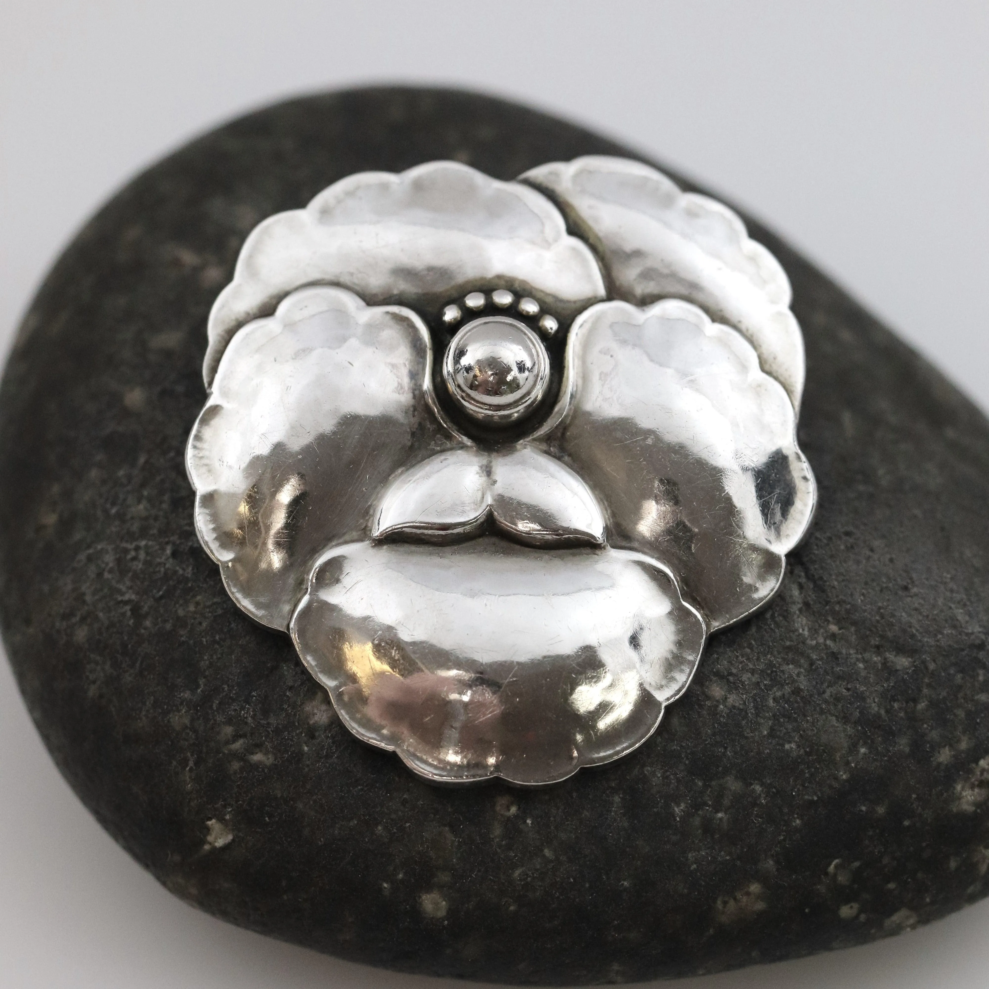 SOLD OUT: GEORG JENSEN DESIGNED PANSY FLOWER BROOCH 113