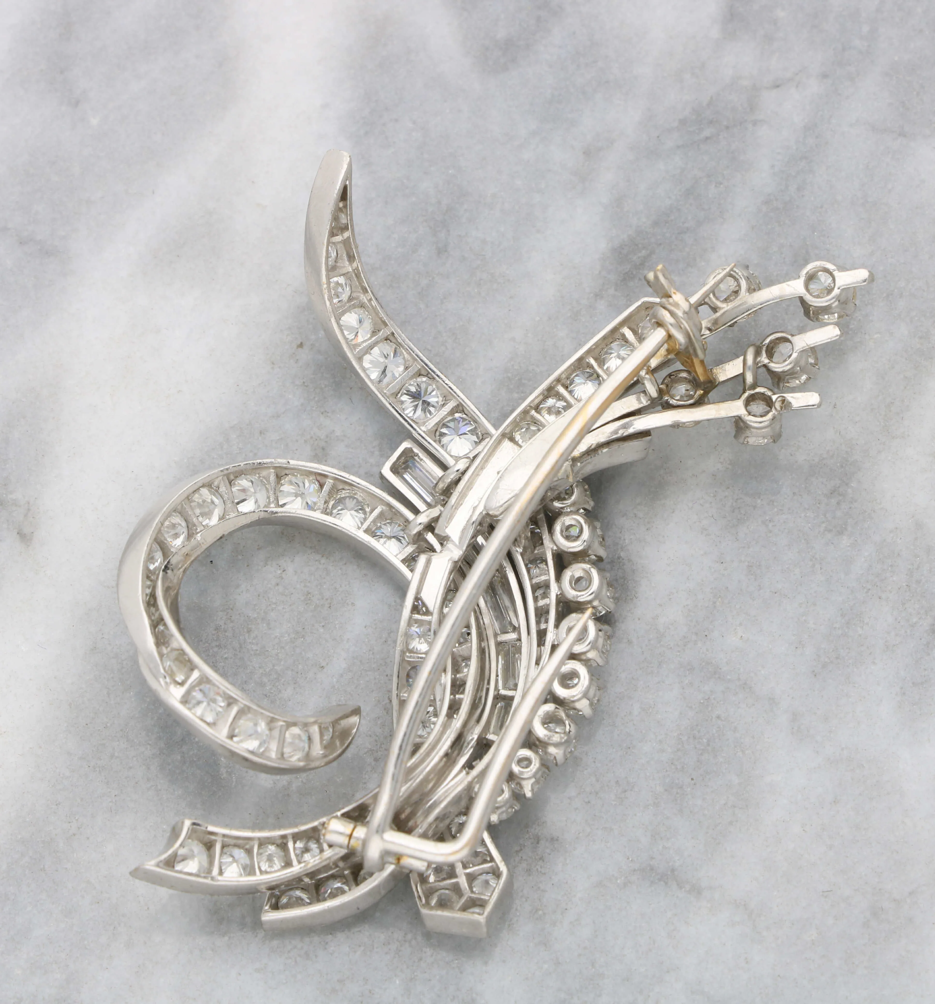 Spray diamond brooch with baguette-cut diamonds