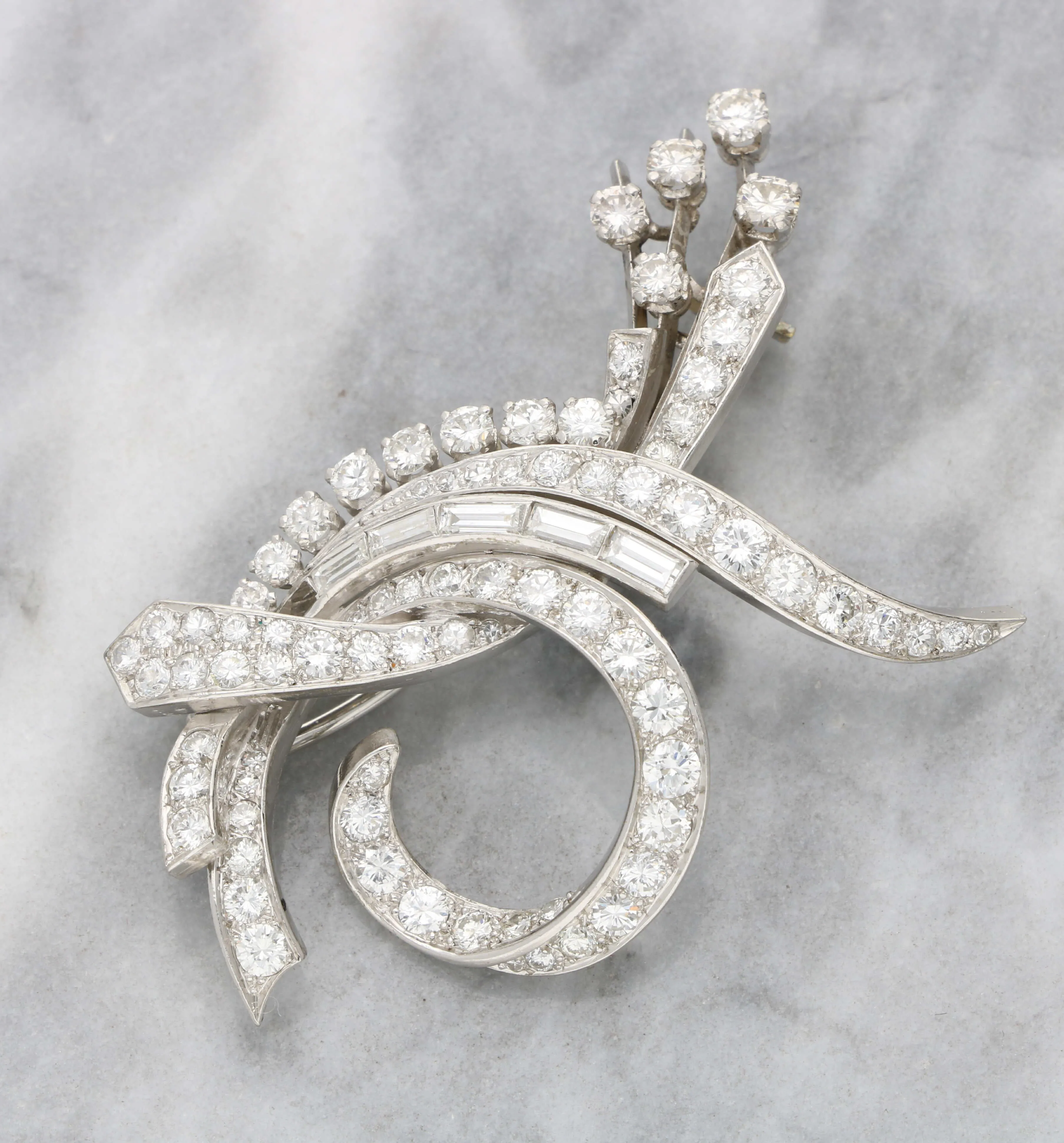 Spray diamond brooch with baguette-cut diamonds