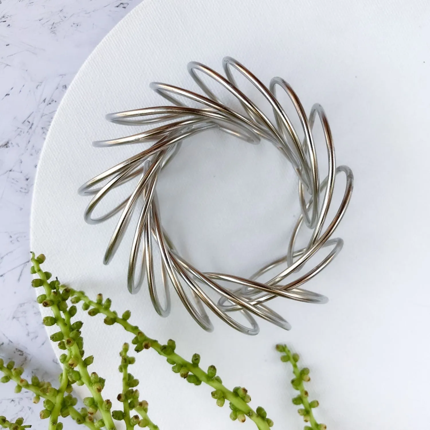 Stella -  Minimalist sterling silver wire bracelet