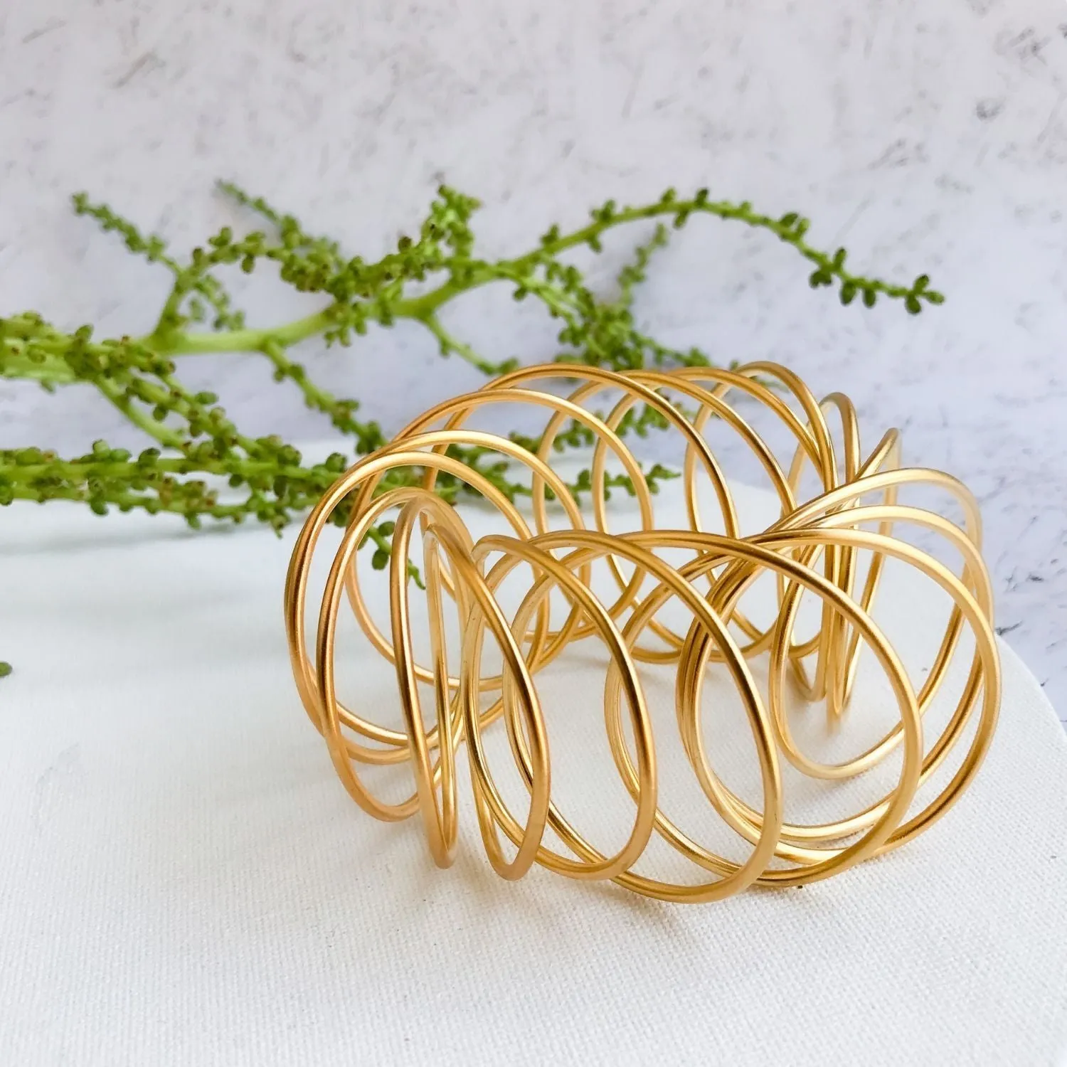 Stella -  Minimalist sterling silver wire bracelet