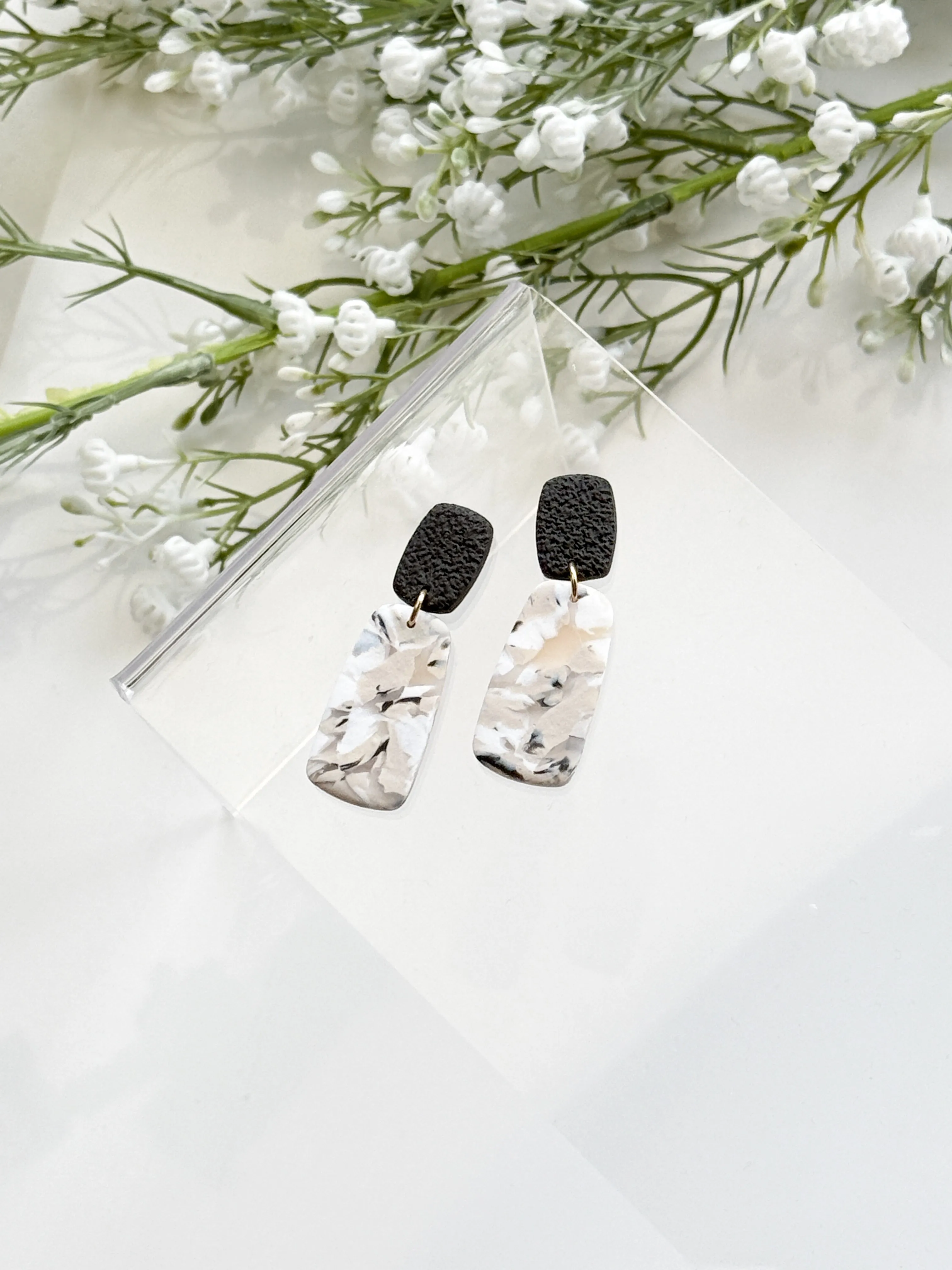 The Geometric Dangles