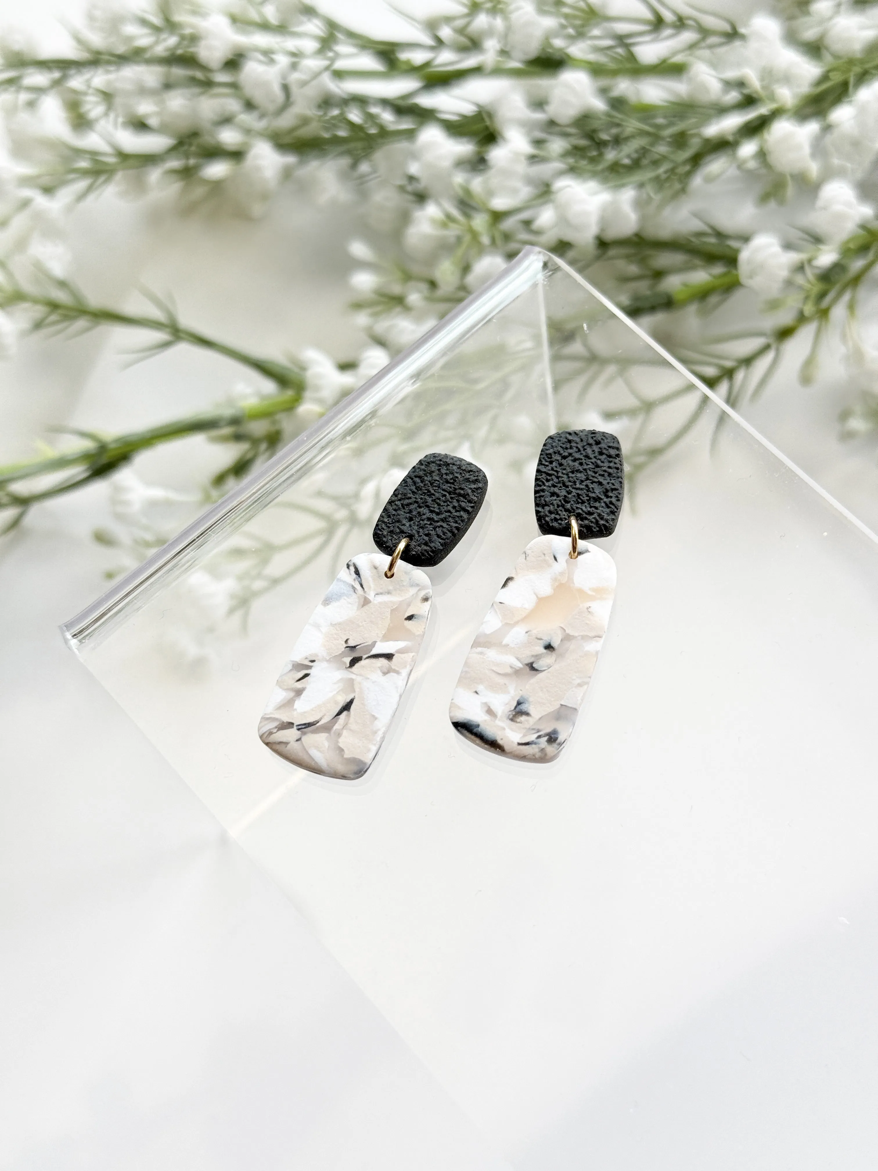 The Geometric Dangles