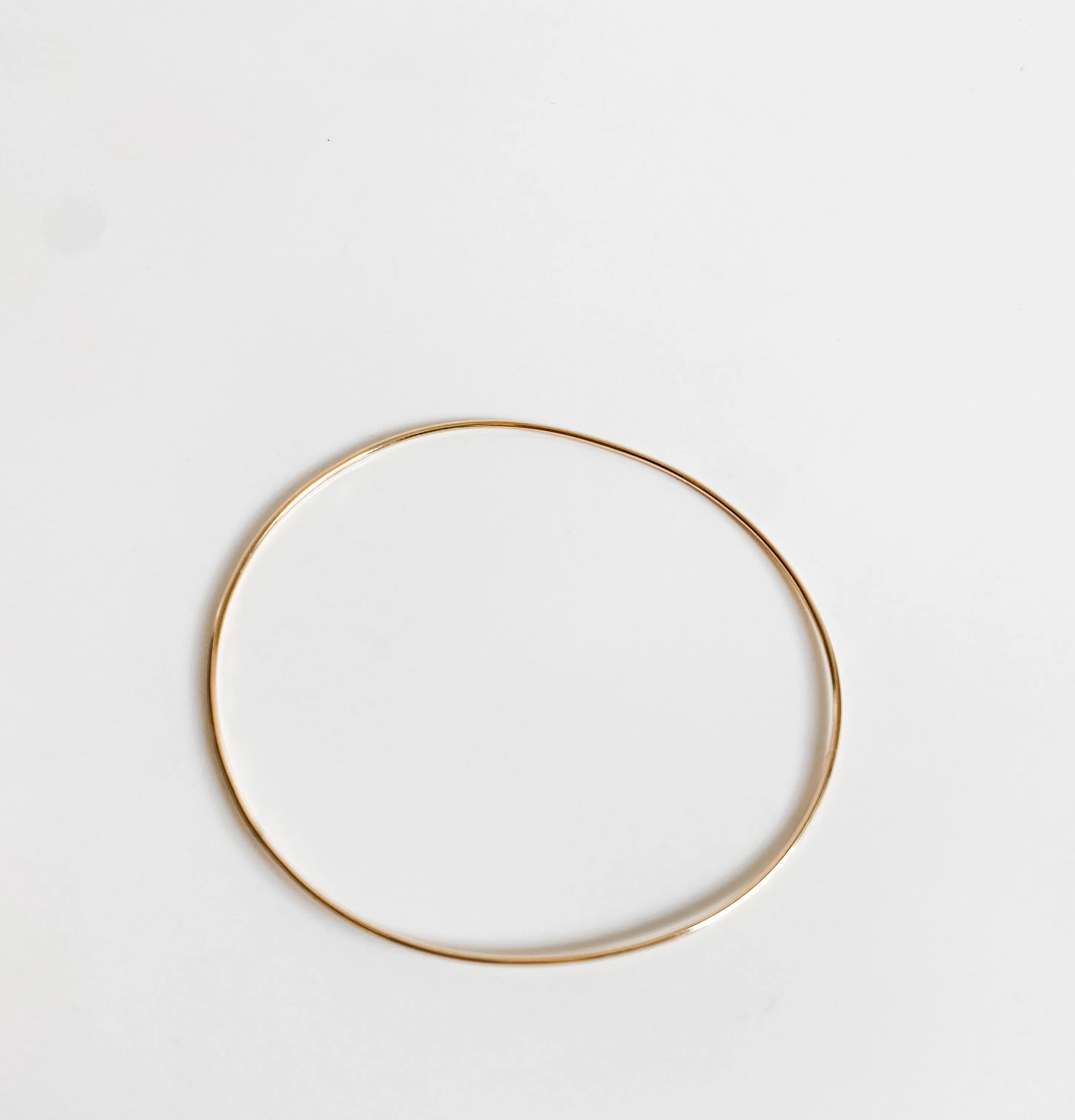 THIN SMOOTH BANGLE