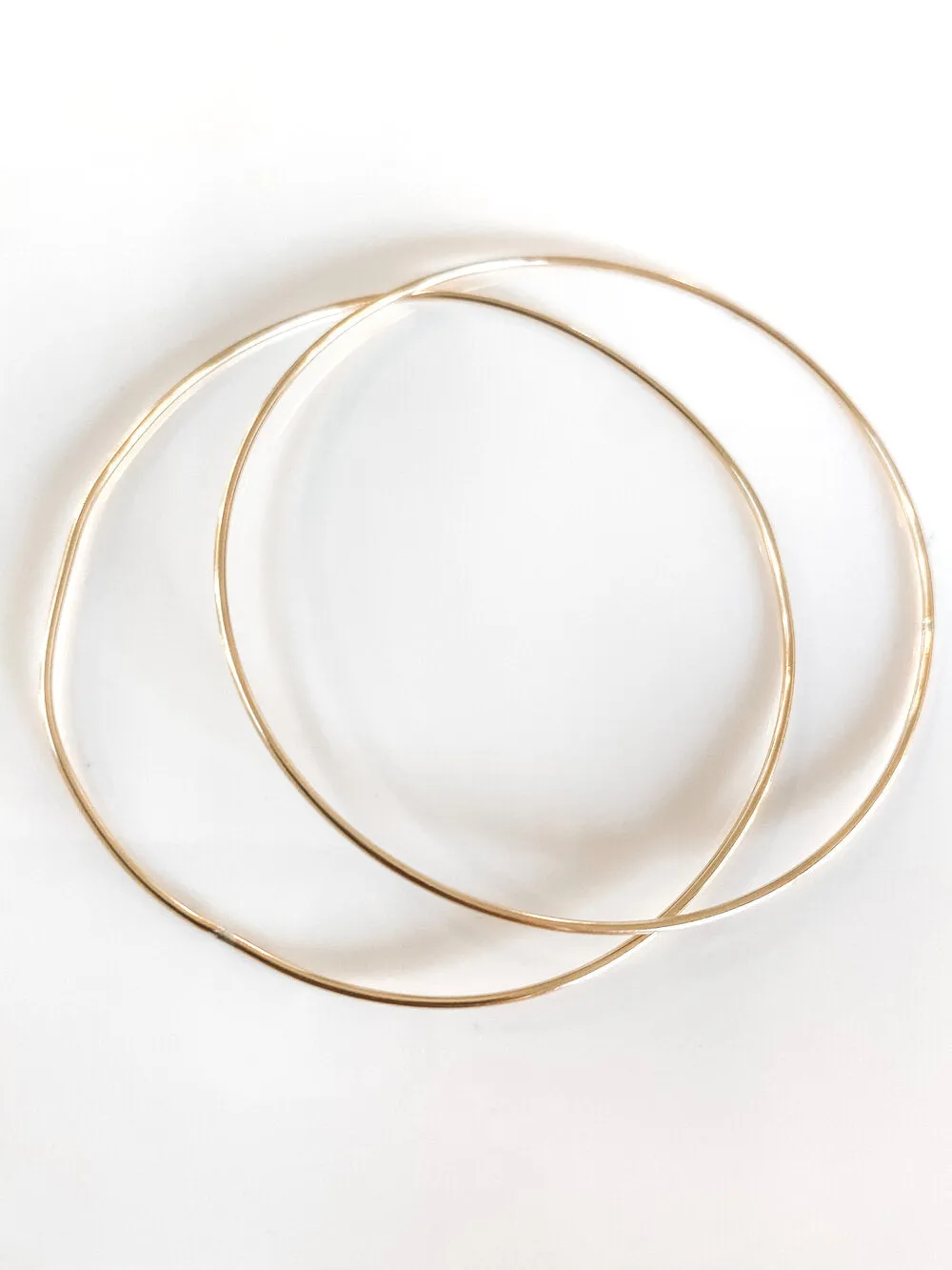 THIN SMOOTH BANGLE