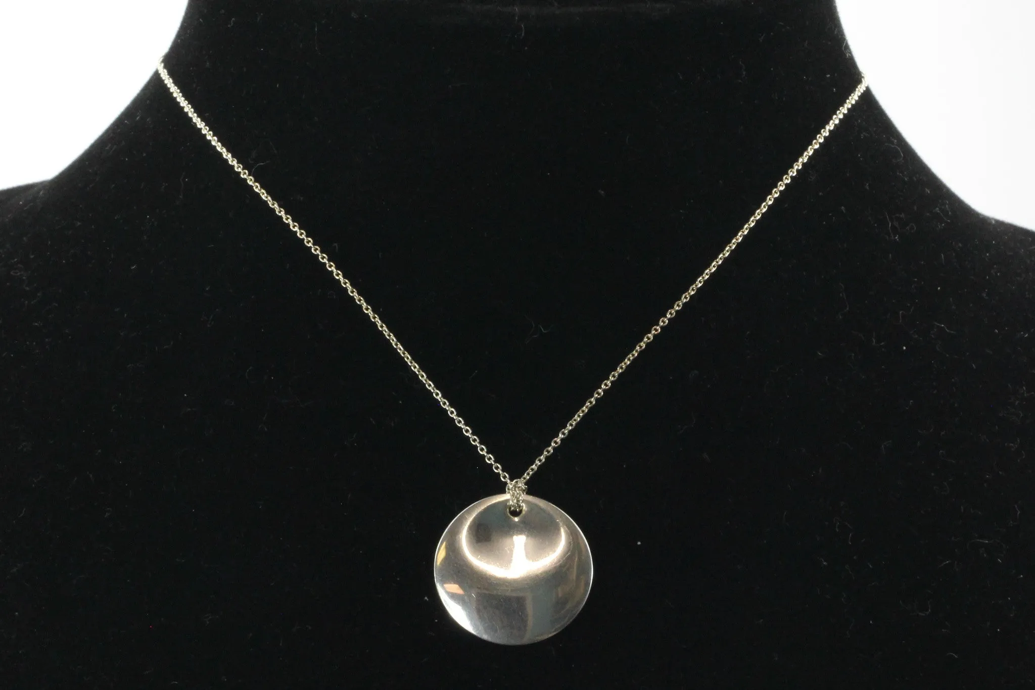 Tiffany & Co Elsa Peretti Sterling Silver Round Disk Pendant Necklace