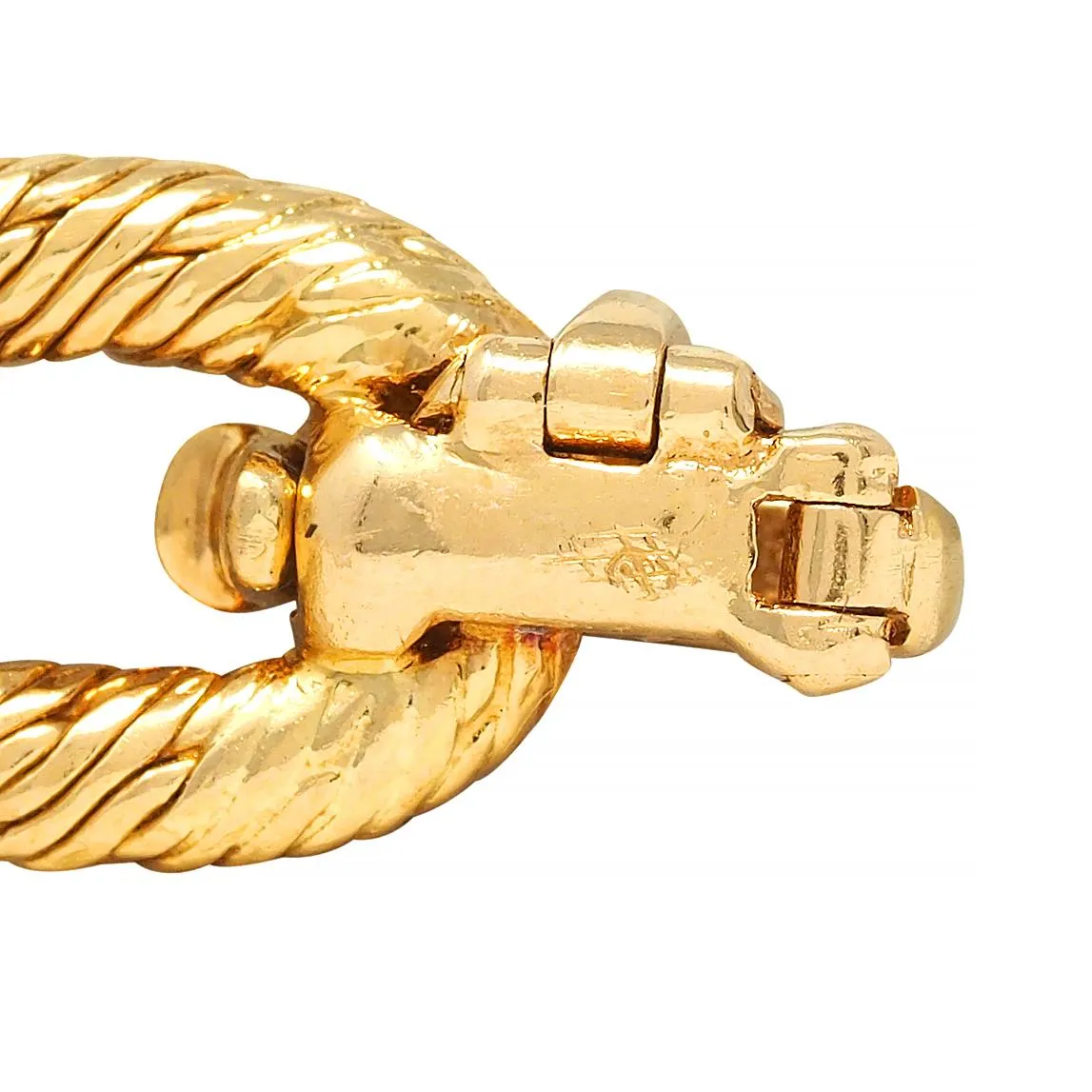 Tiffany & Co. French 1960s 18 Karat Yellow Gold Textured Vintage Oval Link Bracelet