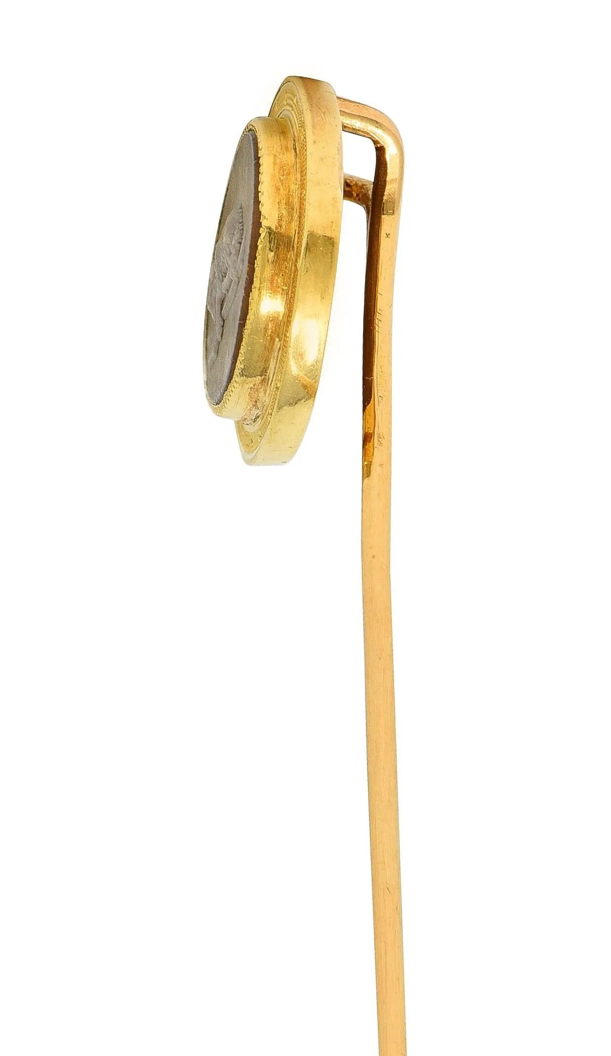 Victorian Etruscan Revival Agate 18 Karat Yellow Gold Lamb Animal Antique Cameo Stickpin