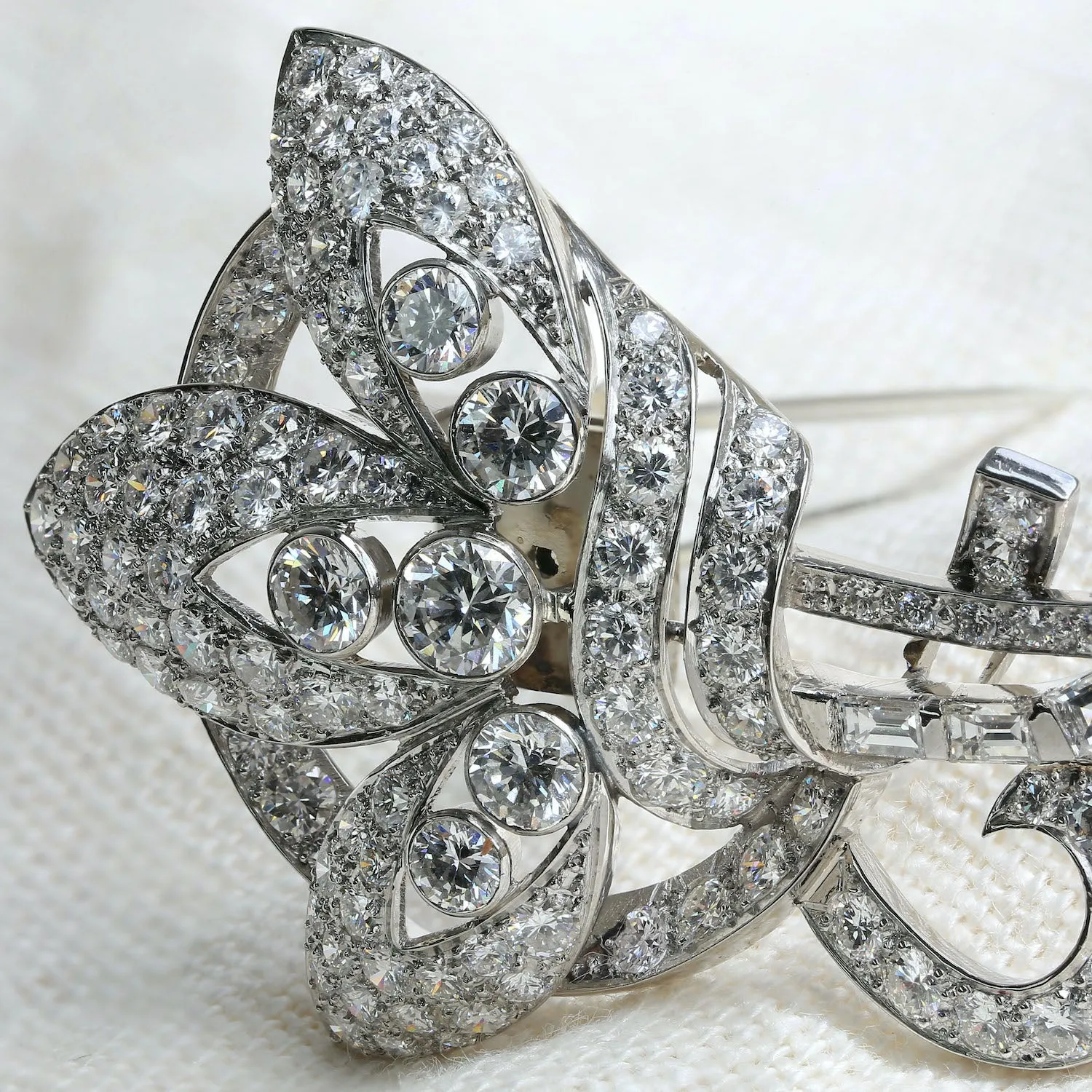 Vintage 1940s Oversized Diamond Trefoil Brooch
